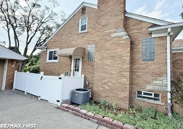 Photo 3 of Single family home for sale at 23323 Audrey Ave, Warren, MI 48091 | MLS# 58050218016 | Listing updated on 2026-09-13