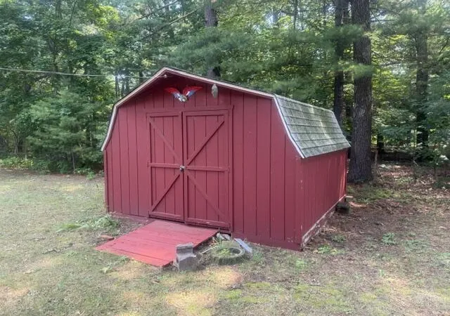 2nd image of 1709 Pine St, Newaygo, MI 49337 | MLS# 72026041735