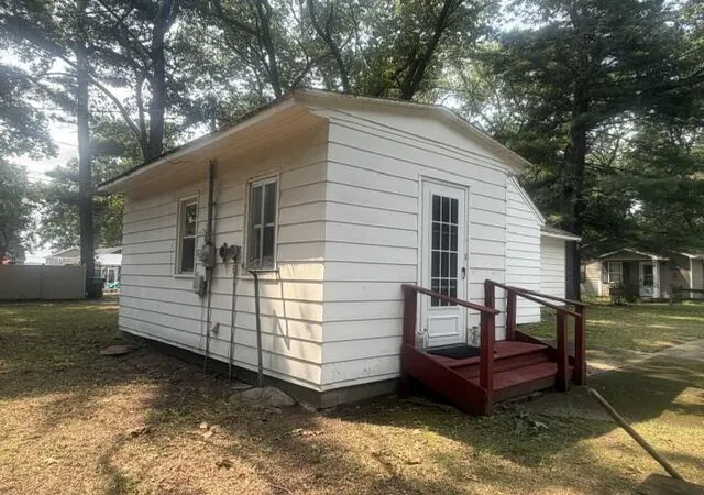 3rd image of 1709 Pine St, Newaygo, MI 49337 | MLS# 72026041735