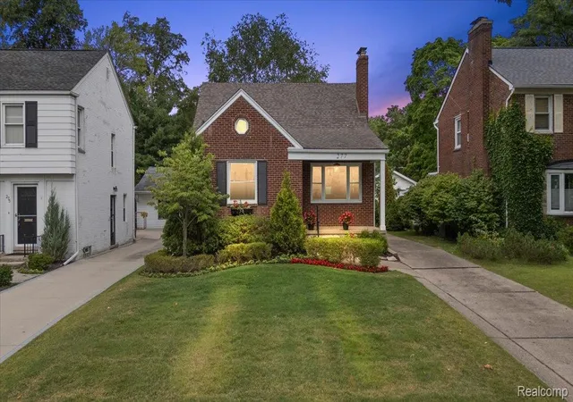 Photo 1 of Single family home for sale at 277 Beaupre Ave, Grosse Pointe Farms, MI 48236 | MLS# 20261063118 | Listing updated on 2026-08-27