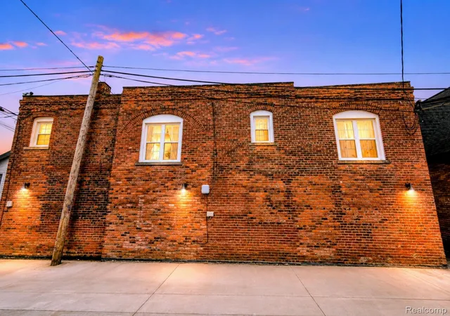 Photo 3 of Multi family home for sale at 681 W Canfield St, Detroit, MI 48201 | MLS# 20261063150 | Listing updated on 2026-09-09