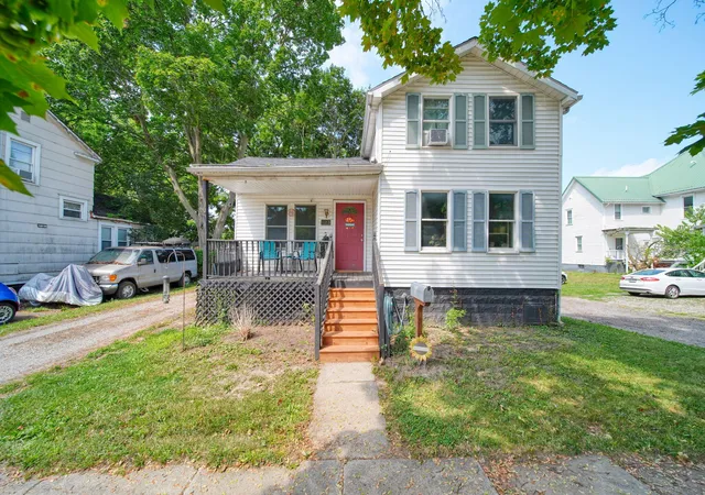 Photo 1 of Single family home for sale at 123 N Center St, Adrian, MI 49221 | MLS# 81026041749 | Listing updated on 2026-09-15