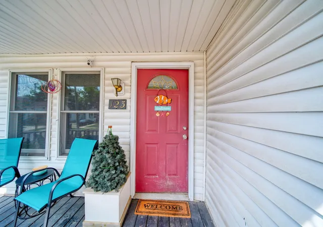 Photo 2 of Single family home for sale at 123 N Center St, Adrian, MI 49221 | MLS# 81026041749 | Listing updated on 2026-09-15