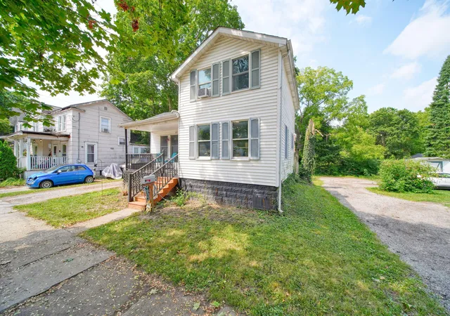 Photo 3 of Single family home for sale at 123 N Center St, Adrian, MI 49221 | MLS# 81026041749 | Listing updated on 2026-09-15