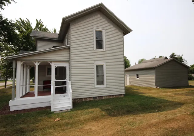 5th image of 208 S Michigan Ave, Vicksburg, MI 49097 | MLS# 66026041754
