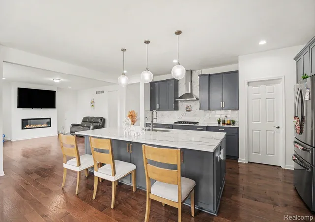 5th image of 20847 Calabrese Dr, South Lyon, MI 48178 | MLS# 20261063155