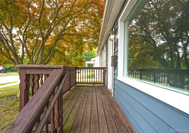 Photo 4 of Single family home for sale at 1017 Amelia Ave, Royal Oak, MI 48073 | MLS# 20261063159 | Listing updated on 2026-09-13