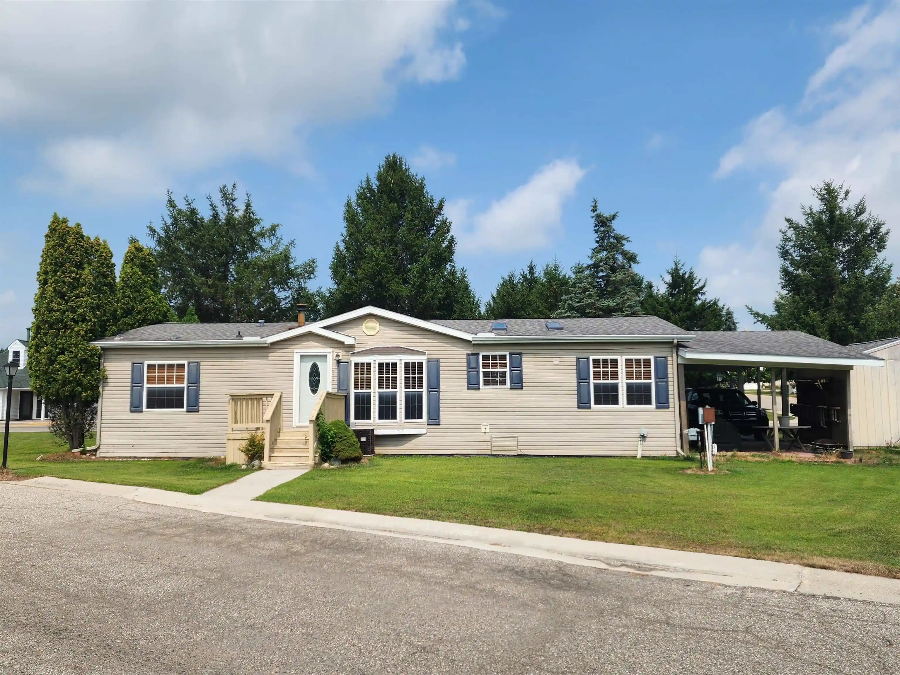 Photo 1 of Single family home for sale at 3362 Lassie Dr, Alma, MI 48801 | MLS# 79080072175 | Listing updated on 2026-09-29