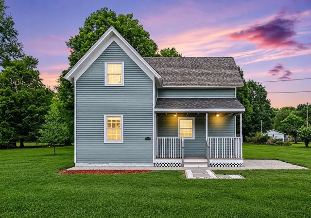 Photo 1 of Single family home for sale at 533 W Main St, Hartford, MI 49057 | MLS# 71026041768 | Listing updated on 2026-08-10