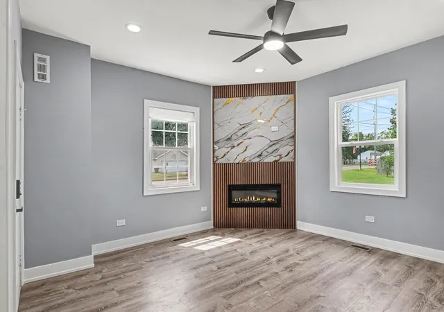 Photo 2 of Single family home for sale at 533 W Main St, Hartford, MI 49057 | MLS# 71026041768 | Listing updated on 2026-08-10