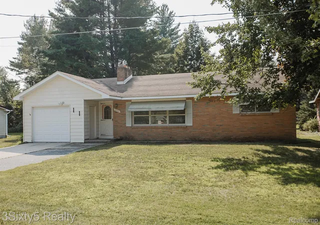 2nd image of 1035 Wadsworth St, East Tawas, MI 48730 | MLS# 20261063174