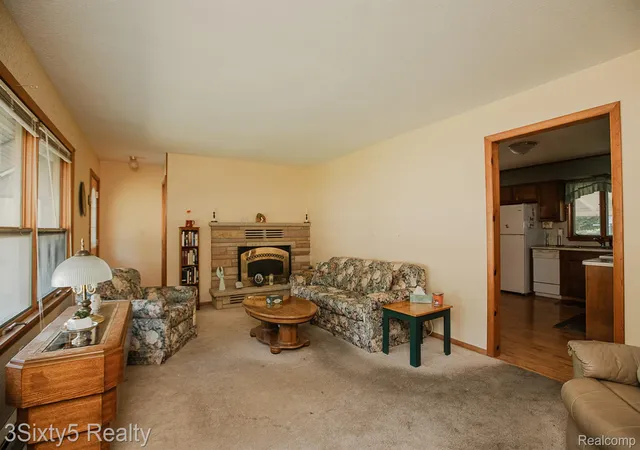 4th image of 1035 Wadsworth St, East Tawas, MI 48730 | MLS# 20261063174