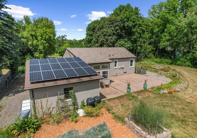 Photo 4 of Single family home for sale at 5226 Pontiac Trl, Ann Arbor, MI 48105 | MLS# 81026041779 | Listing updated on 2026-09-14