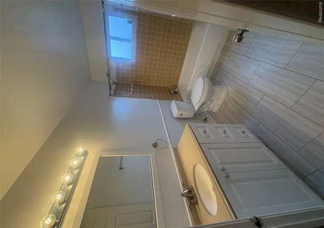 Photo 17 of Single family home for sale at 33 E Brockton Ave, Madison Heights, MI 48071 | MLS# 20261063197 | Listing updated on 2026-09-01