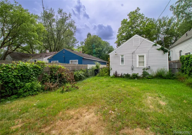 Photo 20 of Single family home for sale at 14874 Dolphin St, Detroit, MI 48223 | MLS# 20261063198 | Listing updated on 2026-09-23