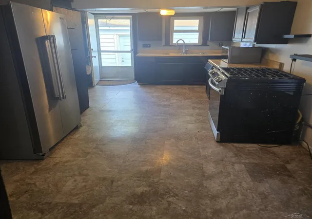 Photo 3 of Single family home for sale at 519 Bradley St, Saginaw, MI 48601 | MLS# 61050218032 | Listing updated on 2026-09-08