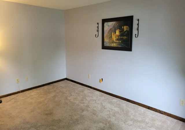 5th image of 607 Gardenview Dr SW, Byron Center, MI 49315
