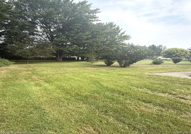 30th image of 2595 Evergreen Ln, Port Huron, MI 48060 | MLS# 20261063218