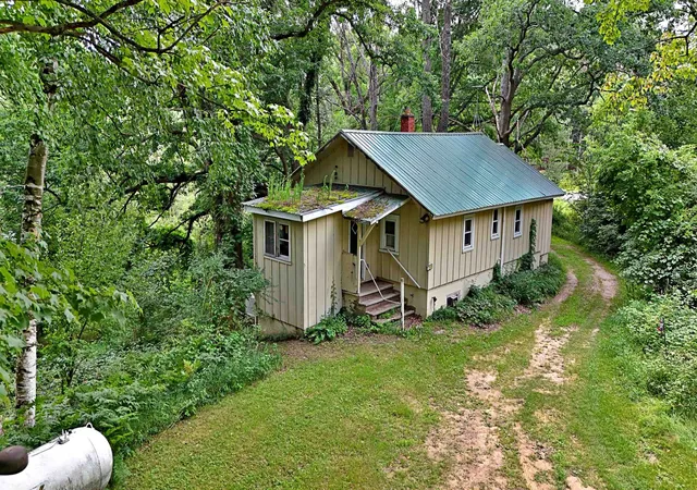 Photo 2 of Single family home for sale at 1169 S Lachance Rd, Lake City, MI 49651 | MLS# 78080072182 | Listing updated on 2026-08-28