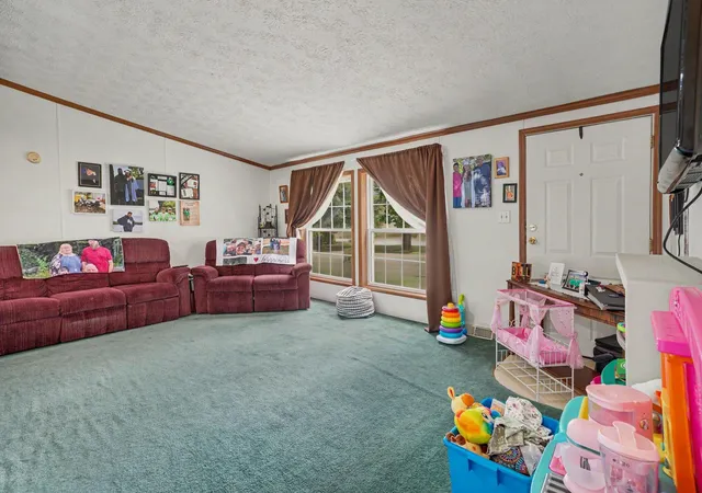 3rd image of 14420 Portage Rd, Vicksburg, MI 49097 | MLS# 68026041800