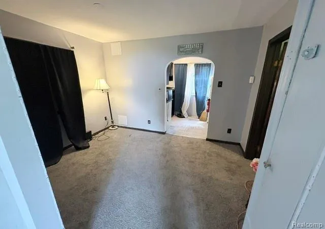 Photo 3 of Single family home for sale at 6761 Piedmont St, Detroit, MI 48228 | MLS# 20261063238 | Listing updated on 2026-08-12