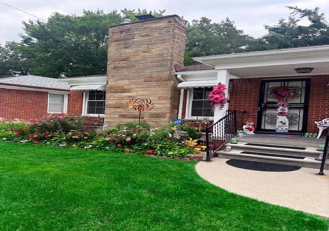 Photo 1 of Single family home for sale at 24080 Oneida St, Oak Park, MI 48237 | MLS# 81026041804 | Listing updated on 2026-08-14