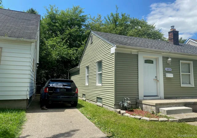 Photo 2 of Single family home for sale at 18975 Beland St, Detroit, MI 48234 | MLS# 20261063245 | Listing updated on 2026-08-11