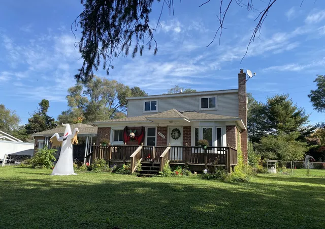 Photo 1 of Single family home for sale at 9070 Walnut Dr, Whitmore Lake, MI 48189 | MLS# 81026041806 | Listing updated on 2026-10-30