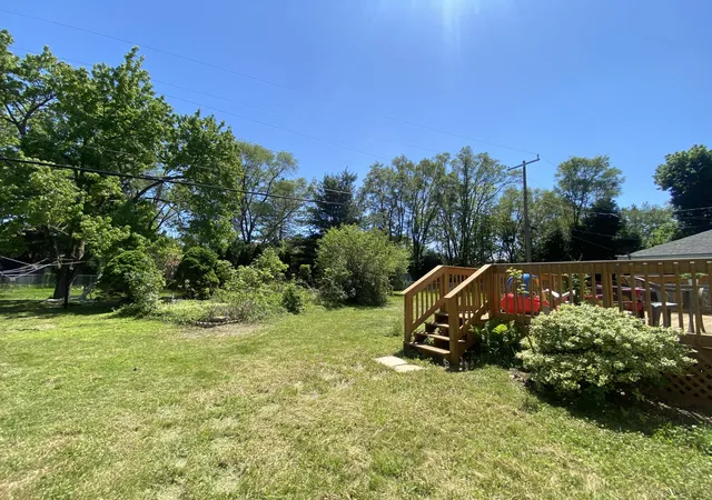 2nd image of 9070 Walnut Dr, Whitmore Lake, MI 48189 | MLS# 81026041806