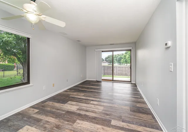 Listing Photo 5 - Condo for sale in building located at 301 S Walnut St, Bay City, MI 48706