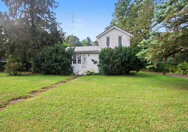 Photo 3 of Single family home for sale at 62835 Red Arrow Hwy, Hartford, MI 49057 | MLS# 65026041814 | Listing updated on 2026-09-09