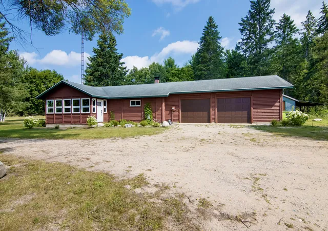 2nd image of 5073 Thumb Lake Rd, Boyne Falls, MI 49713 | MLS# 65026041816