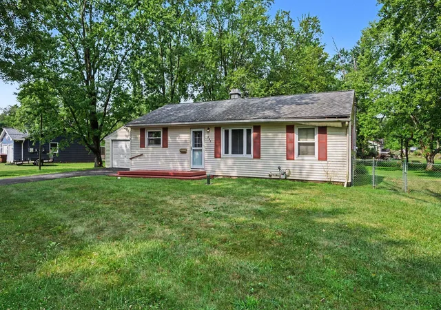 Photo 2 of Single family home for sale at 243 Creekview Dr, Battle Creek, MI 49037 | MLS# 64026041819 | Listing updated on 2026-09-30