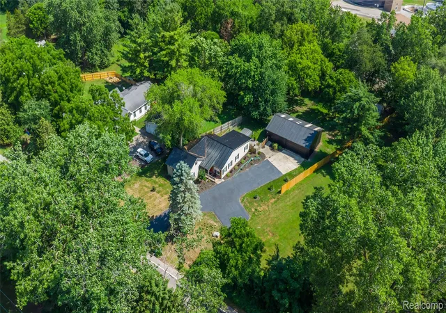 30th image of 308 N Seymour Rd, Flushing, MI 48433 | MLS# 20261063271