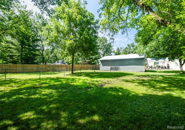 4th image of 308 N Seymour Rd, Flushing, MI 48433 | MLS# 20261063271