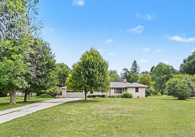 1st image of 1157 Kra Nur Dr, Burton, MI 48509 | MLS# 20261063274