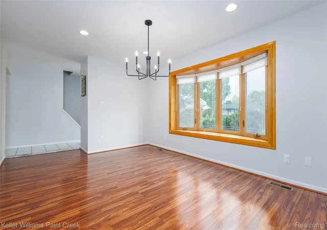 Photo 4 of Single family home for sale at 14271 Elgin St, Oak Park City Oakland, MI 48237 | MLS# 20261063280 | Listing updated on 2026-08-27
