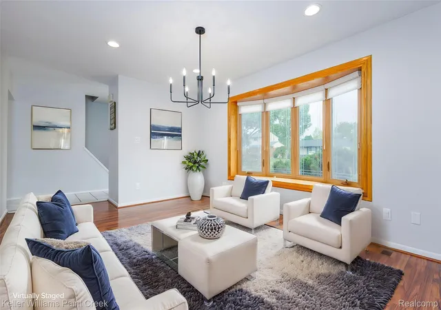 Photo 5 of Single family home for sale at 14271 Elgin St, Oak Park City Oakland, MI 48237 | MLS# 20261063280 | Listing updated on 2026-08-27
