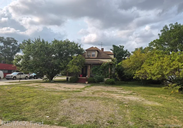 3rd image of 4879 E 9 Mile Rd, Warren, MI 48091 | MLS# 20261063286