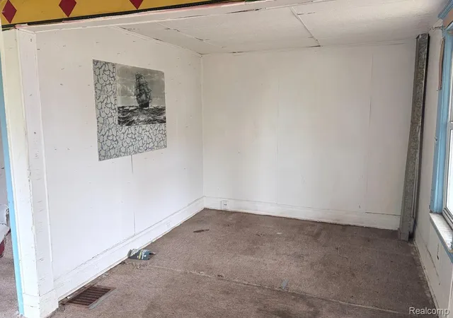 Photo 3 of Single family home for sale at 9140 Clarion St, Detroit, MI 48213 | MLS# 20261063287 | Listing updated on 2026-08-11