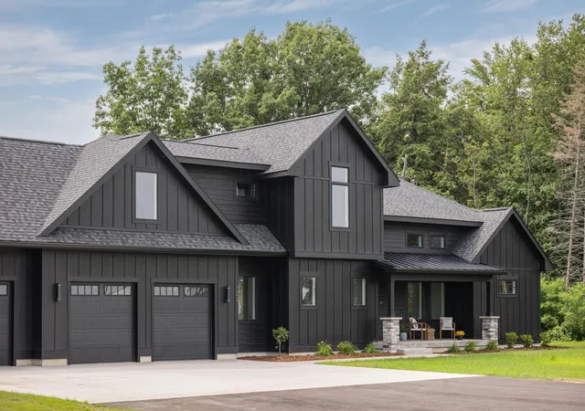 Photo 3 of Single family home for sale at 720 S E Silver Lake Rd, Traverse City, MI 49685 | MLS# 78080072184 | Listing updated on 2026-09-24