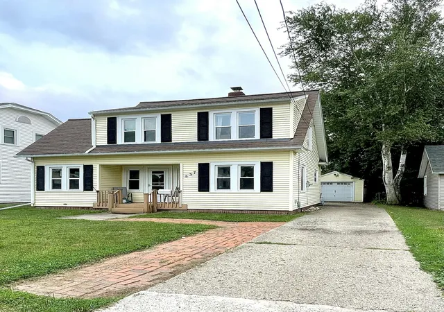1st image of 537 Fairfield Ave, Battle Creek, MI 49015 | MLS# 64026041826