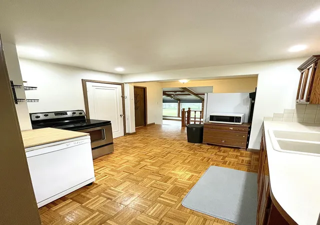 4th image of 537 Fairfield Ave, Battle Creek, MI 49015 | MLS# 64026041826
