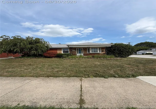 Photo 2 of Single family home for sale at 28302 Edward St, Roseville City Macomb, MI 48066 | MLS# 20261063303 | Listing updated on 2026-09-16