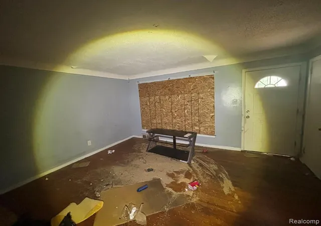 Photo 4 of Single family home for sale at 17200 Munich St, Detroit, MI 48224 | MLS# 20261063302 | Listing updated on 2026-10-28