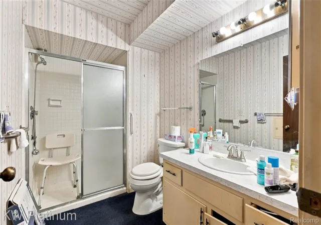 Listing Photo 2 - Condo for sale in building located at 29990 Wildbrook Dr, Southfield, MI 48034 - Unit #203