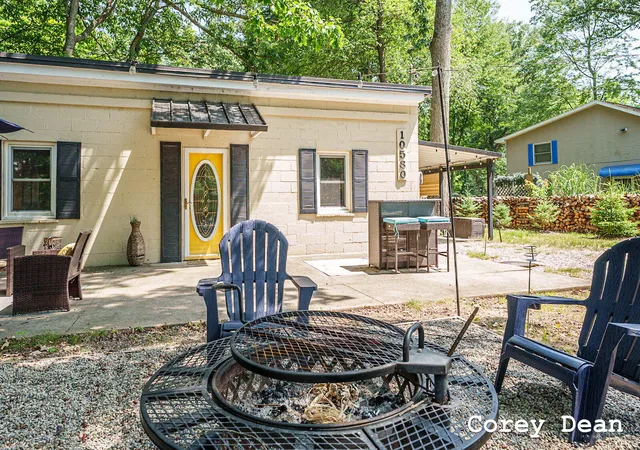 1st image of 10580 Round Lake Dr, Mecosta, MI 49332 | MLS# 65026041832