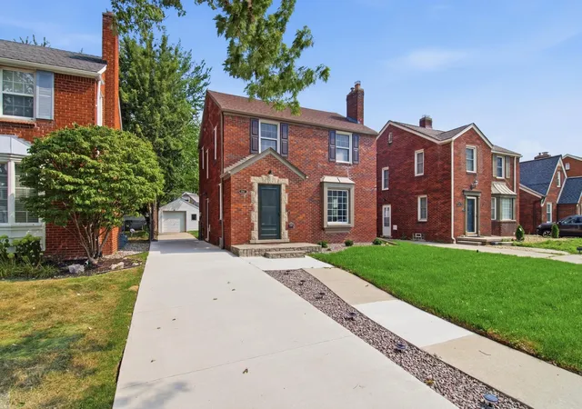 1st image of 1342 Hollywood Ave, Grosse Pointe Woods, MI 48236 | MLS# 58050218060