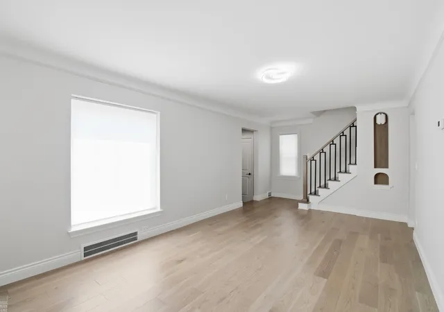 42nd image of 1342 Hollywood Ave, Grosse Pointe Woods, MI 48236 | MLS# 58050218060