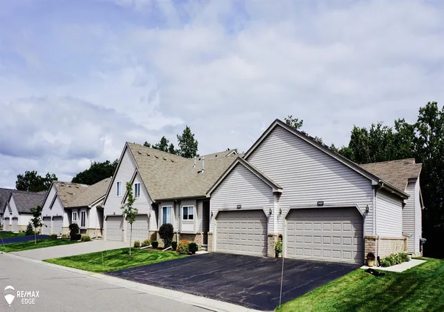 Condo for sale at 28001 Gregory St, Grand Blanc, MI 48439 | MLS# 5050218062 | Listing updated on 2026-08-11